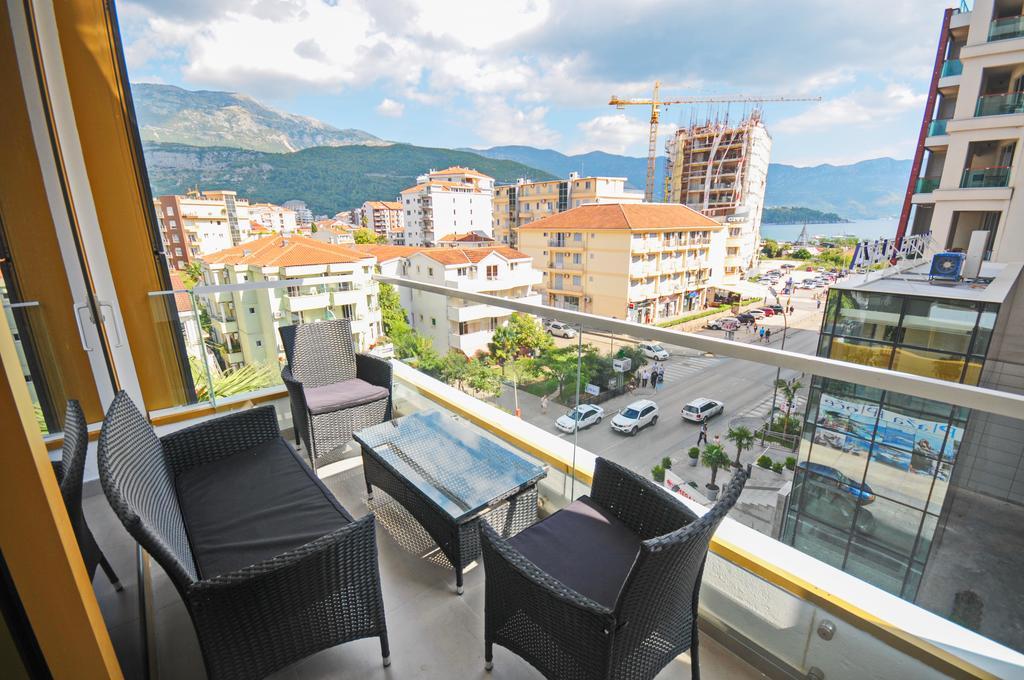 Sea Breeze Lux Apartments Budva Luaran gambar
