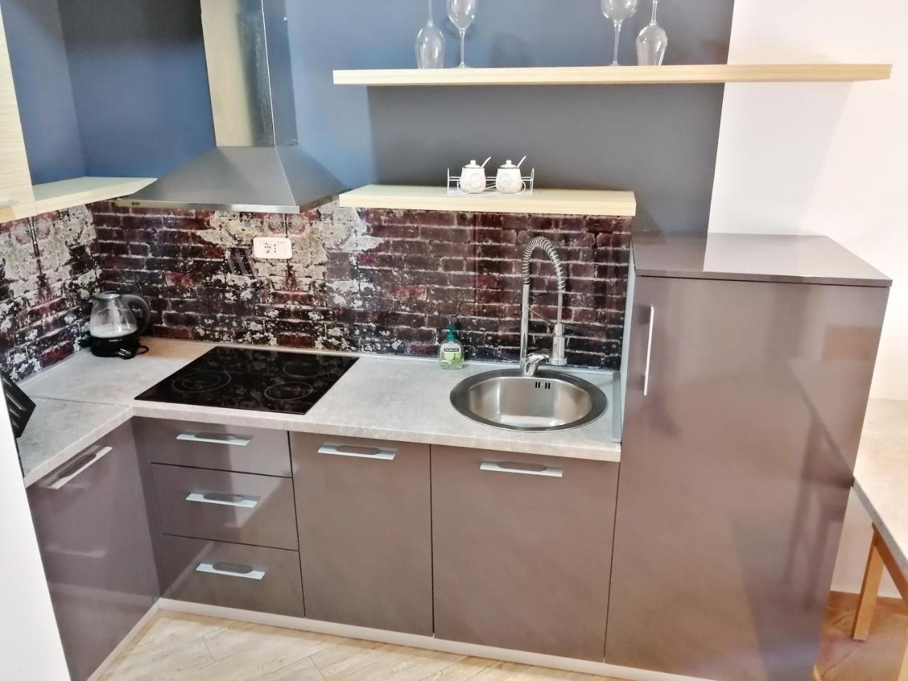 Sea Breeze Lux Apartments Budva Luaran gambar
