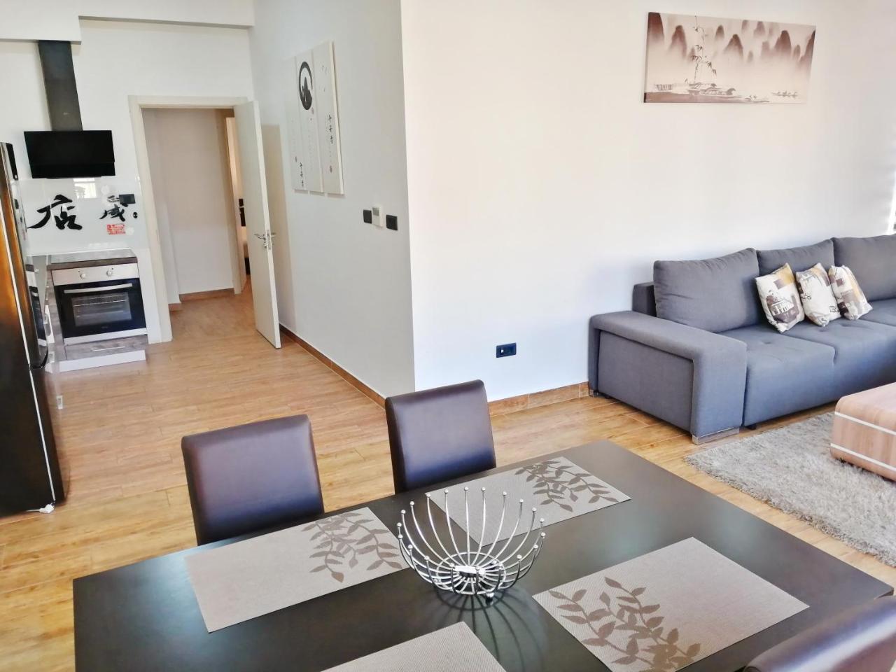 Sea Breeze Lux Apartments Budva Luaran gambar