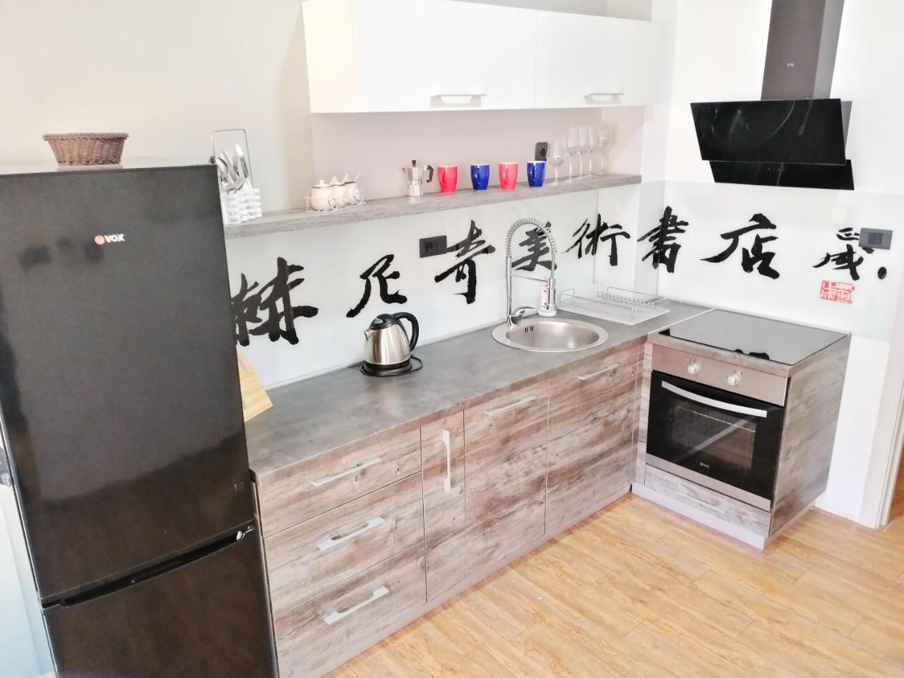 Sea Breeze Lux Apartments Budva Luaran gambar