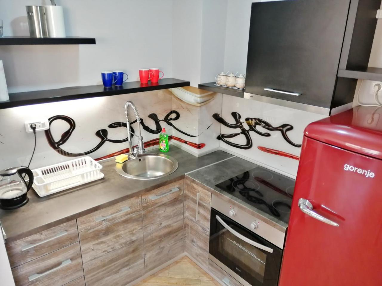 Sea Breeze Lux Apartments Budva Luaran gambar